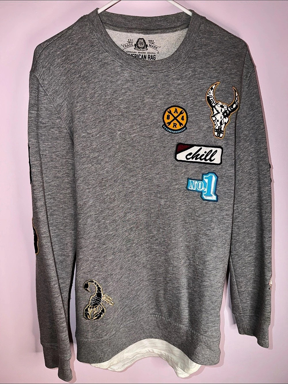 American Rag Graphic Patch Long Sleeve Gray Small Like New